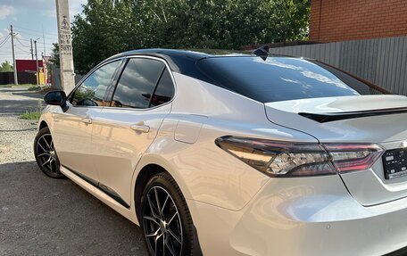 Toyota Camry, 2021 год, 2 900 000 рублей, 6 фотография