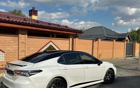 Toyota Camry, 2021 год, 2 900 000 рублей, 7 фотография