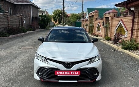 Toyota Camry, 2021 год, 2 900 000 рублей, 2 фотография