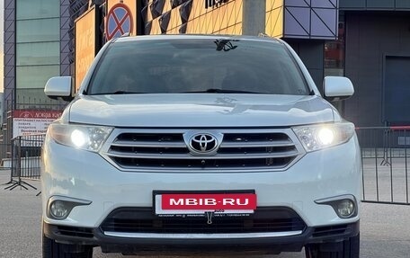 Toyota Highlander III, 2011 год, 1 797 000 рублей, 5 фотография