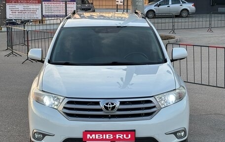 Toyota Highlander III, 2011 год, 1 797 000 рублей, 7 фотография