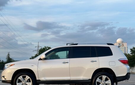 Toyota Highlander III, 2011 год, 1 797 000 рублей, 25 фотография
