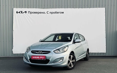 Hyundai Solaris II рестайлинг, 2012 год, 660 000 рублей, 1 фотография
