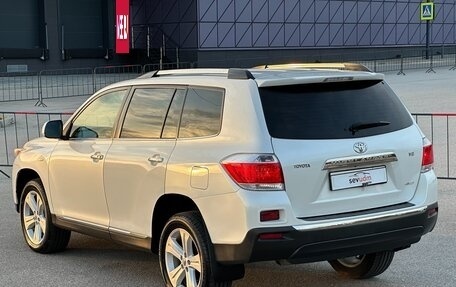 Toyota Highlander III, 2011 год, 1 797 000 рублей, 29 фотография
