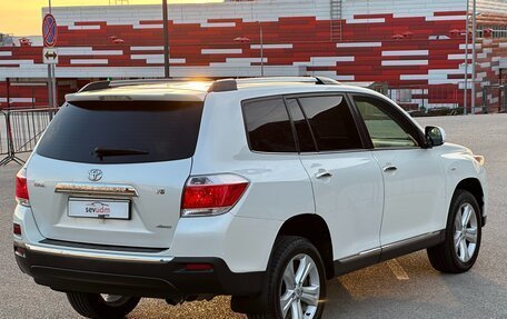 Toyota Highlander III, 2011 год, 1 797 000 рублей, 34 фотография