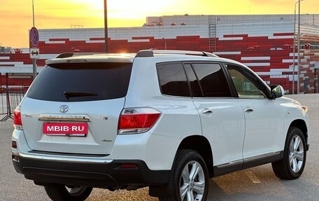 Toyota Highlander III, 2011 год, 1 797 000 рублей, 33 фотография