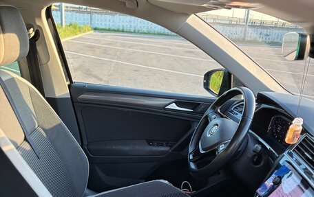 Volkswagen Tiguan II, 2019 год, 3 100 000 рублей, 12 фотография