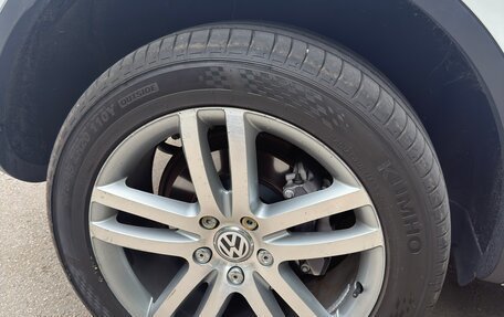 Volkswagen Touareg III, 2012 год, 2 400 000 рублей, 7 фотография