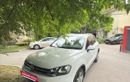 Volkswagen Touareg III, 2012 год, 2 400 000 рублей, 3 фотография