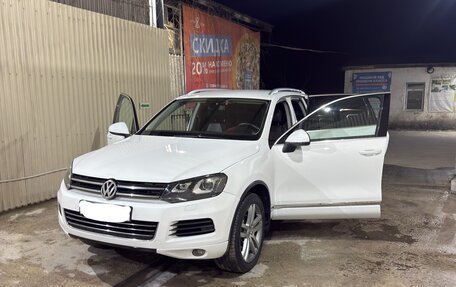Volkswagen Touareg III, 2012 год, 2 400 000 рублей, 15 фотография