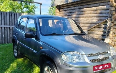 Chevrolet Niva I рестайлинг, 2011 год, 395 000 рублей, 1 фотография
