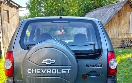 Chevrolet Niva I рестайлинг, 2011 год, 395 000 рублей, 3 фотография