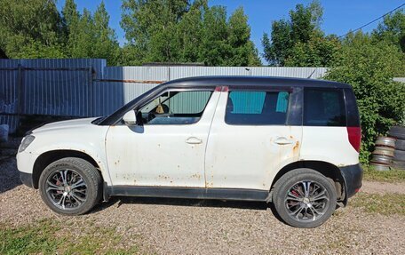 Skoda Yeti I рестайлинг, 2013 год, 700 000 рублей, 2 фотография