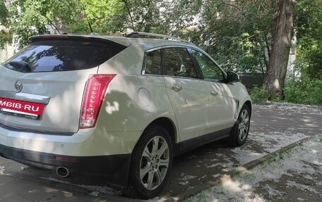 Cadillac SRX II рестайлинг, 2015 год, 1 730 000 рублей, 2 фотография