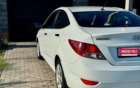 Hyundai Solaris II рестайлинг, 2012 год, 845 000 рублей, 3 фотография