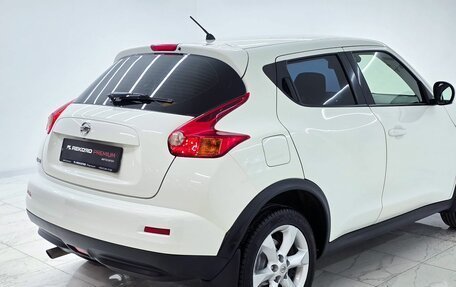 Nissan Juke II, 2011 год, 1 035 000 рублей, 23 фотография