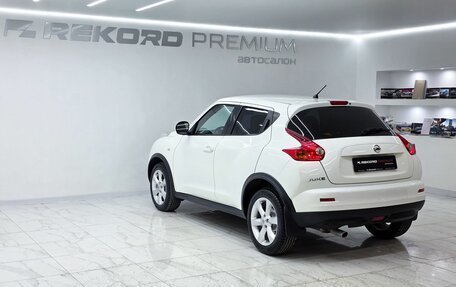 Nissan Juke II, 2011 год, 1 035 000 рублей, 26 фотография