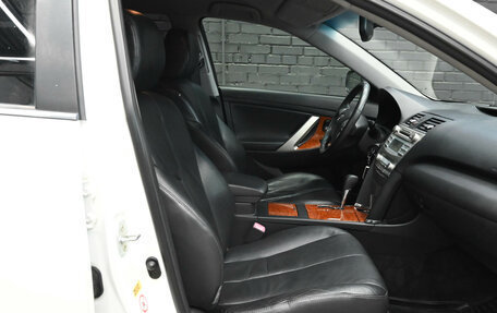 Toyota Camry, 2008 год, 1 230 000 рублей, 10 фотография