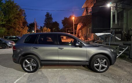 Volkswagen Touareg III, 2013 год, 1 980 000 рублей, 1 фотография