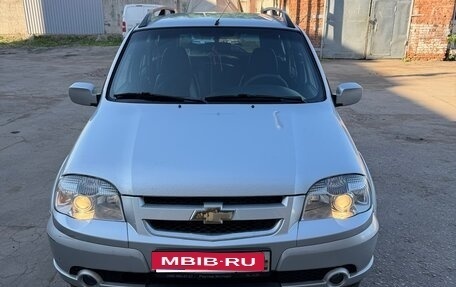 Chevrolet Niva I рестайлинг, 2011 год, 480 000 рублей, 1 фотография