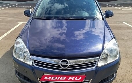 Opel Astra H, 2011 год, 550 000 рублей, 1 фотография