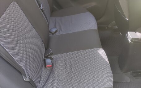 Hyundai Solaris II рестайлинг, 2013 год, 820 000 рублей, 5 фотография