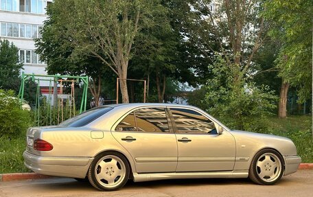 Mercedes-Benz E-Класс, 1998 год, 840 000 рублей, 10 фотография