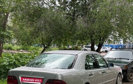 Mercedes-Benz E-Класс, 1998 год, 840 000 рублей, 12 фотография