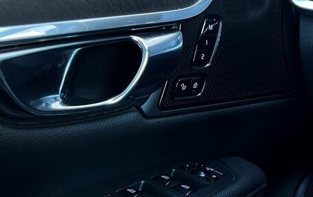 Volvo V90 Cross Country I рестайлинг, 2019 год, 3 247 800 рублей, 24 фотография