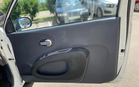 Nissan March III, 2002 год, 260 000 рублей, 11 фотография