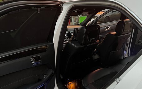 Mercedes-Benz E-Класс, 2013 год, 1 800 000 рублей, 8 фотография