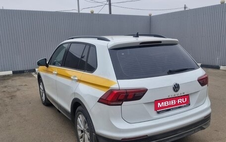 Volkswagen Tiguan II, 2021 год, 2 700 000 рублей, 10 фотография