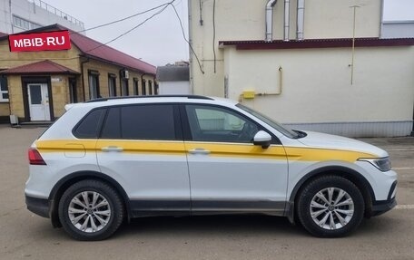 Volkswagen Tiguan II, 2021 год, 2 700 000 рублей, 9 фотография