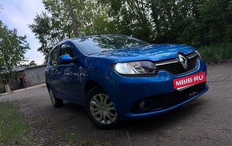 Renault Sandero II рестайлинг, 2015 год, 615 000 рублей, 3 фотография
