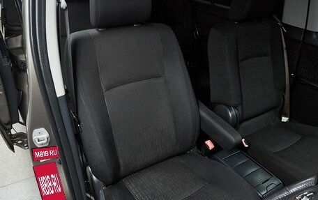 Toyota ISis I, 2011 год, 1 149 000 рублей, 15 фотография