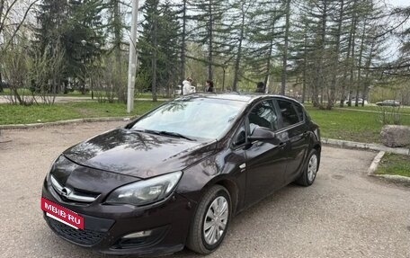 Opel Astra J, 2013 год, 510 000 рублей, 3 фотография