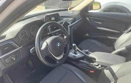BMW 3 серия, 2017 год, 1 750 000 рублей, 3 фотография
