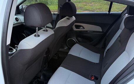 Chevrolet Cruze II, 2012 год, 800 000 рублей, 16 фотография