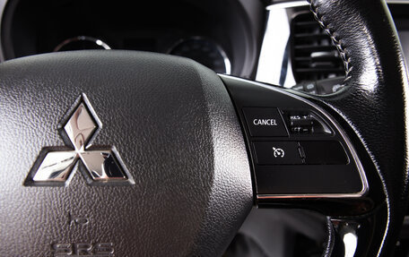 Mitsubishi Outlander III рестайлинг 3, 2022 год, 2 449 000 рублей, 20 фотография