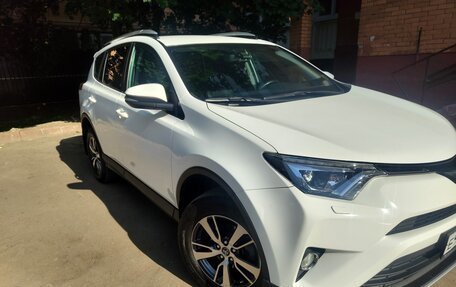 Toyota RAV4, 2018 год, 2 280 000 рублей, 1 фотография
