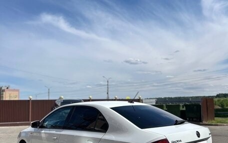 Skoda Rapid I, 2018 год, 1 400 000 рублей, 4 фотография