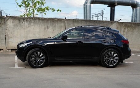 Infiniti FX II, 2013 год, 1 950 000 рублей, 31 фотография