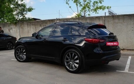 Infiniti FX II, 2013 год, 1 950 000 рублей, 30 фотография