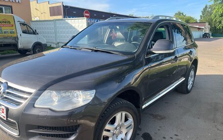 Volkswagen Touareg III, 2007 год, 1 100 000 рублей, 3 фотография