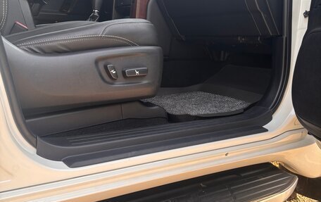 Toyota Land Cruiser Prado 150 рестайлинг 2, 2015 год, 3 600 000 рублей, 10 фотография