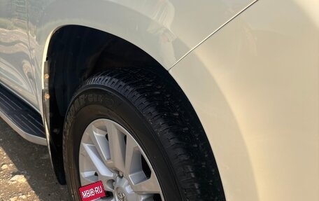 Toyota Land Cruiser Prado 150 рестайлинг 2, 2015 год, 3 600 000 рублей, 6 фотография