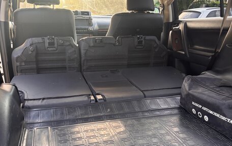 Toyota Land Cruiser Prado 150 рестайлинг 2, 2015 год, 3 600 000 рублей, 17 фотография