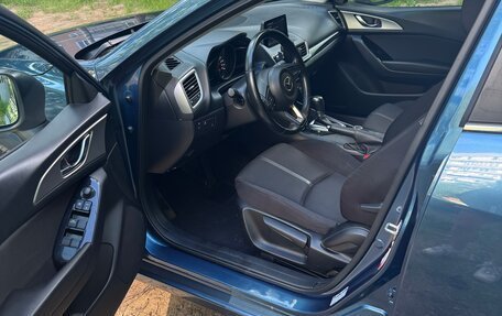 Mazda 3, 2018 год, 1 550 000 рублей, 10 фотография