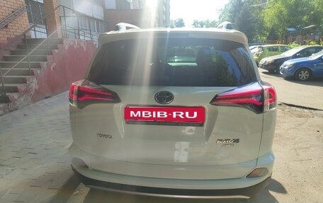 Toyota RAV4, 2018 год, 2 280 000 рублей, 6 фотография