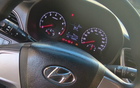 Hyundai Solaris II рестайлинг, 2018 год, 520 000 рублей, 4 фотография